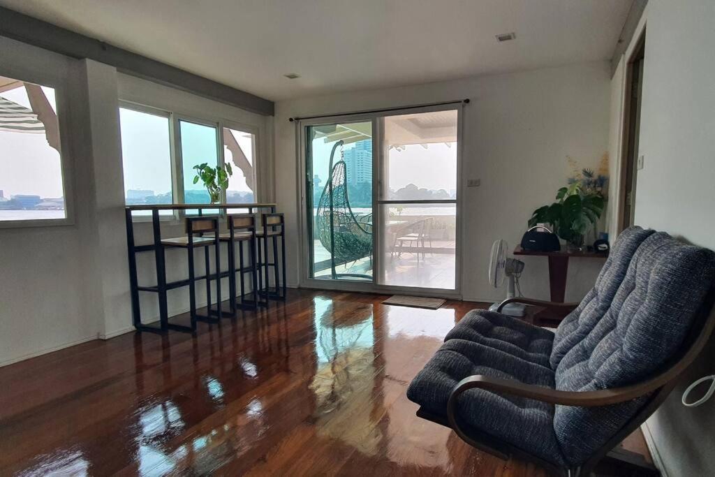 Holiday home Riverfront House/chao Phraya River/baan Rimphraya